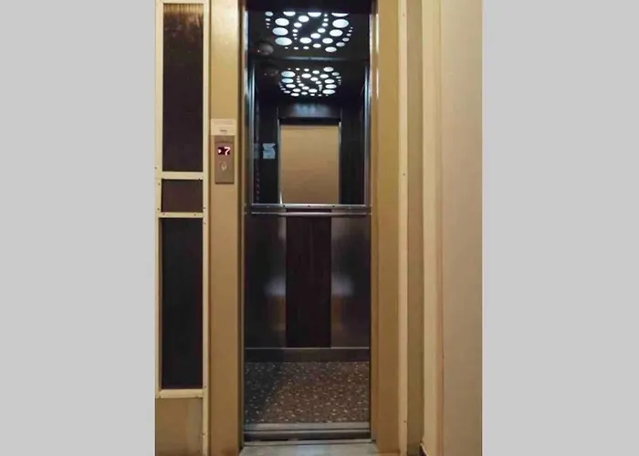 Beautiful - Location - Netflix+balcony Apartamento Bucarest