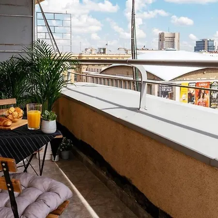 Beautiful - Location - Netflix+balcony * 부쿠레슈티