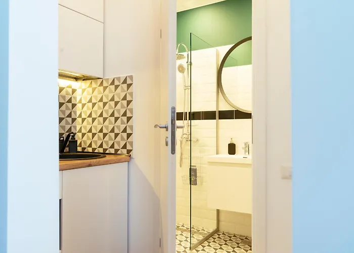 Beautiful - Location - Netflix+balcony Apartment